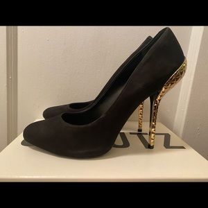 Schutz Nobuck Preto Pump